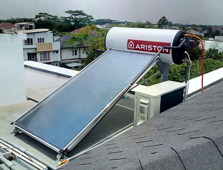 Pemeriksaan dan penggantian sparepart Ariston